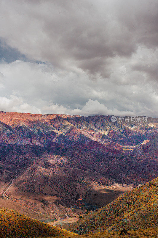 阿根廷Jujuy Humahuaca的14座彩色山脉